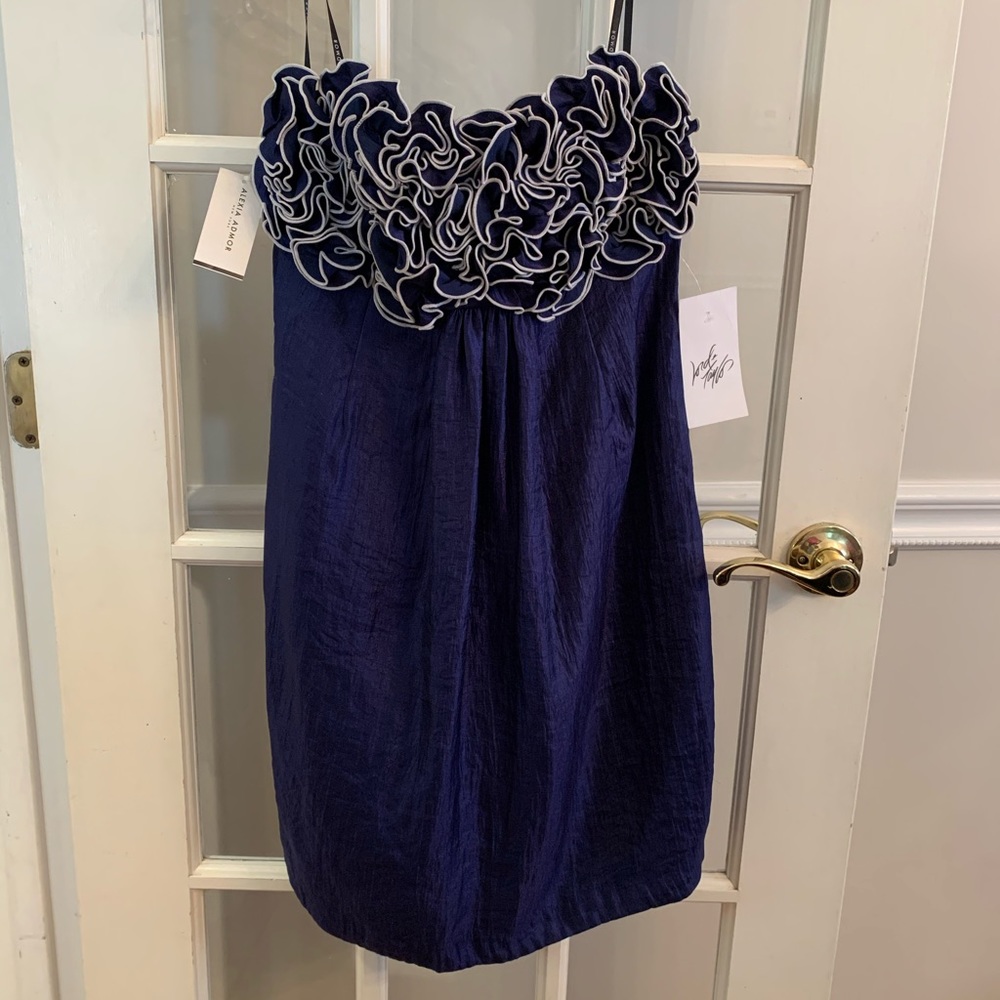 Alexia Admor strapless dress